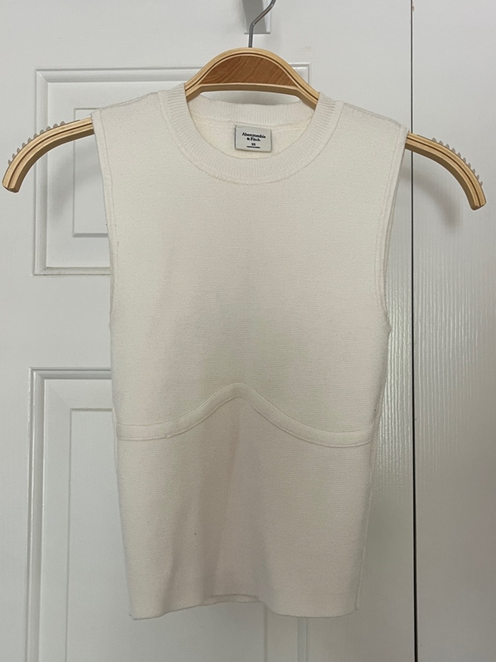 Abercrombie & Fitch Off-White Sleeveless Knit Tank